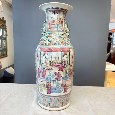 A Chinese famille rose vase with narrative design — foto 1