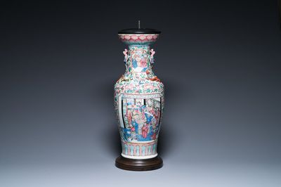 A Chinese famille rose vase with phoenix-shaped handles, 19th C.