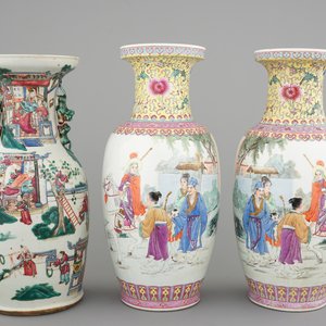 A Chinese famille rose vase with silk production scene, 19th C. and a pair of 20th C. Mulan vases — photo 1