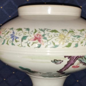 A Chinese famille rose vase with the eight immortals, 20th C. — photo 16