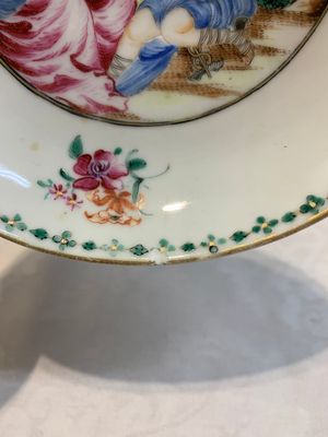 A Chinese famille rose 'Venus and Mercury' cup and saucer, Qianlong — photo 4