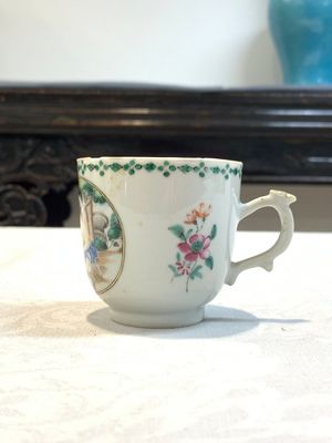 A Chinese famille rose 'Venus and Mercury' cup and saucer, Qianlong — photo 10