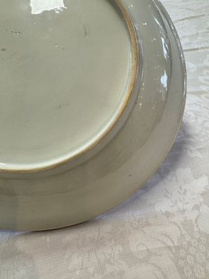 A Chinese famille rose 'Wine Drinking Sage and Attendant' dish, Yongzheng — foto 12