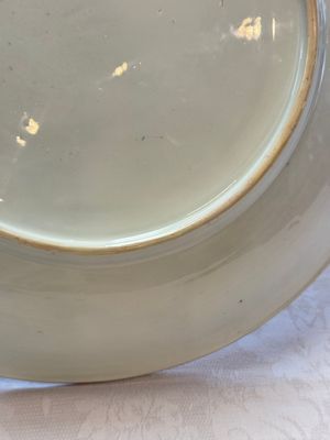 A Chinese famille rose 'Wine Drinking Sage and Attendant' dish, Yongzheng — foto 13