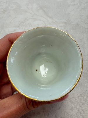 A Chinese famille rose wine pot and a pair of covered wine warming bowls with cups, Qianlong and Wang Fulong Zhi 汪福隆制 marks, 19/20th C. — photo 53