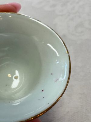 A Chinese famille rose wine pot and a pair of covered wine warming bowls with cups, Qianlong and Wang Fulong Zhi 汪福隆制 marks, 19/20th C. — photo 59
