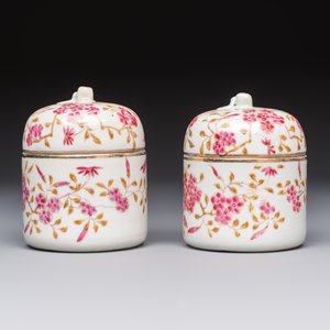 A Chinese famille rose wine pot and a pair of covered wine warming bowls with cups, Qianlong and Wang Fulong Zhi 汪福隆制 marks, 19/20th C. — photo 9
