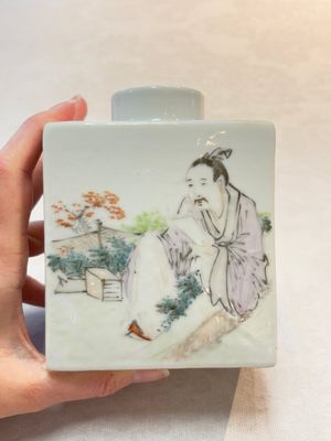 A Chinese famille rose 'Wu Shuang Pu' covered teapot and a qianjiang cai covered tea caddy, signed Lei Guangheng 雷光亨, 19th C. — photo 11