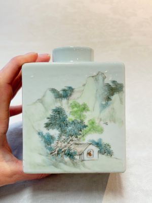 A Chinese famille rose 'Wu Shuang Pu' covered teapot and a qianjiang cai covered tea caddy, signed Lei Guangheng 雷光亨, 19th C. — photo 13