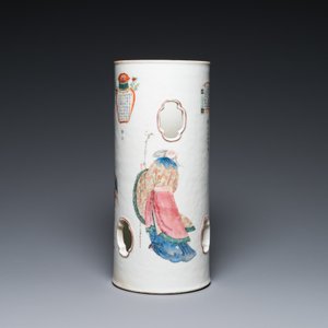 A Chinese famille rose 'Wu Shuang Pu' hat stand, 19th C. — 照片 4