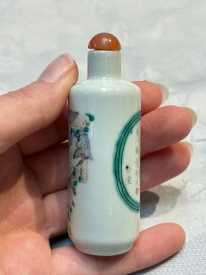 A Chinese famille rose 'Wu Shuang Pu' snuff bottle, 19th C. — 照片 2