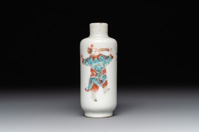 A Chinese famille rose 'Wu Shuang Pu' snuff bottle, 19th C.