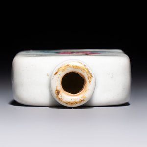 A Chinese famille rose 'Wu Shuang Pu' snuff bottle, Daoguang mark, 19th C. — 照片 5
