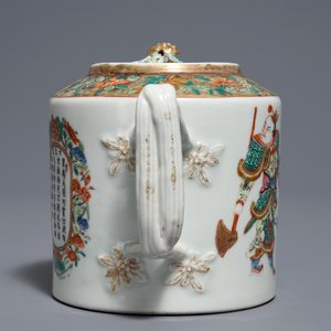 A Chinese famille rose 'Wu Shuang Pu' teapot and cover, 19th C. — 照片 4