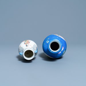 A Chinese famille rose 'Wu Shuang Pu' vase and a blue sgraffiato-ground vase, 19/20th C. — 照片 5