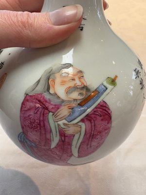 A Chinese famille rose 'Wu Shuang Pu' vase and a tazza, 19/20th C. — foto 7