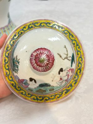 A Chinese famille rose 'Xi Xiang Ji' vase and cover, 19th C. — photo 14