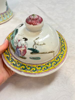 A Chinese famille rose 'Xi Xiang Ji' vase and cover, 19th C. — photo 18