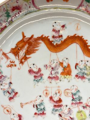 A Chinese famille rose yellow-ground 'dragon' plate and a 'lantern festival' plate, Guangxu marks and of the period — 照片 9