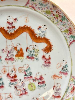 A Chinese famille rose yellow-ground 'dragon' plate and a 'lantern festival' plate, Guangxu marks and of the period — 照片 10
