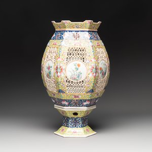 A Chinese famille rose yellow-ground hexagonal lantern and stand, Republic — photo 3