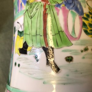 A Chinese famille rose yenyen vase with horseriders, Yongzheng — photo 15