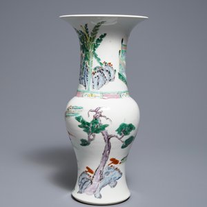 A Chinese famille rose yenyen vase with horseriders, Yongzheng — photo 3