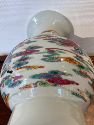 A Chinese famille rose Yongzheng-style vase, 20th C. — photo 13