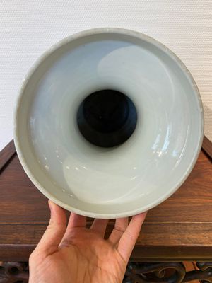 A Chinese famille rose Yongzheng-style vase, 20th C. — photo 8