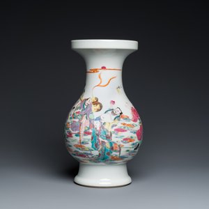 A Chinese famille rose Yongzheng-style vase, 20th C. — photo 4