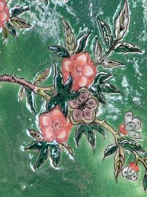 A Chinese famille verte and a famille rose dish with birds among blossom branches, 19th C. — 照片 19