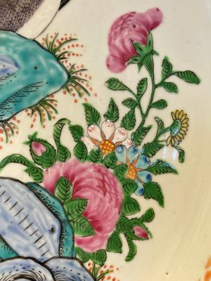 A Chinese famille verte and a famille rose dish with birds among blossom branches, 19th C. — 照片 6
