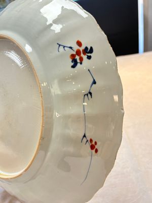 A Chinese famille verte armorial 'Provinces' dish with the arms of Amsterdam, Kangxi — foto 13