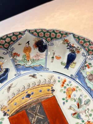 A Chinese famille verte armorial 'Provinces' dish with the arms of Amsterdam, Kangxi — foto 4