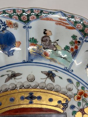 A Chinese famille verte armorial 'Provinces' dish with the arms of Utrecht, Kangxi — photo 2