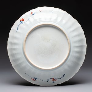 A Chinese famille verte armorial 'Provinces' dish with the arms of Utrecht, Kangxi — photo 2