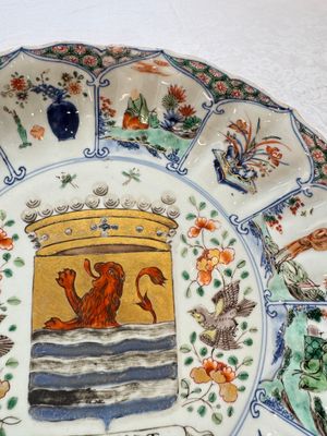 A Chinese famille verte armorial 'Provinces' dish with the arms of Zeelandt, Kangxi — photo 4