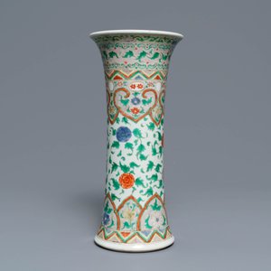 A Chinese famille verte beaker vase, 'gu', Kangxi — photo 4
