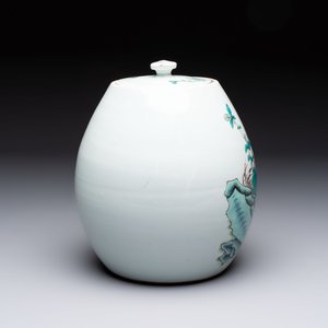 A Chinese famille verte 'bird among fruiting branches' vase and cover, Jiangxi Ciye Gongsi 江西瓷業公司 mark, Republic — 照片 4
