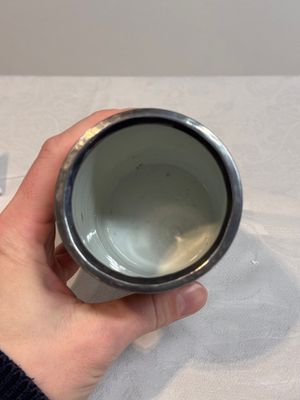 A Chinese famille verte 'bird and flowers' brush pot with silver mount, Kangxi — photo 7