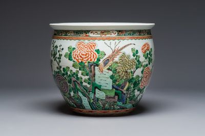 A Chinese famille verte 'Birds among Flowering Branches' fish bowl or jardinière, 19th C.