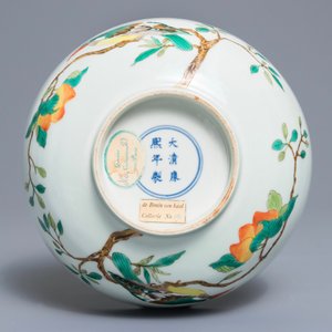 A Chinese famille verte 'birds on peach branches' bowl, Kangxi mark, 19th C. — 照片 7