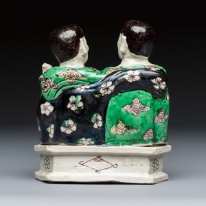 A Chinese famille verte biscuit 'HeHe Erxian' group — photo 3