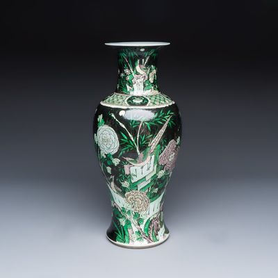 A Chinese famille verte black-ground 'Pheasants' vase, 19th C.
