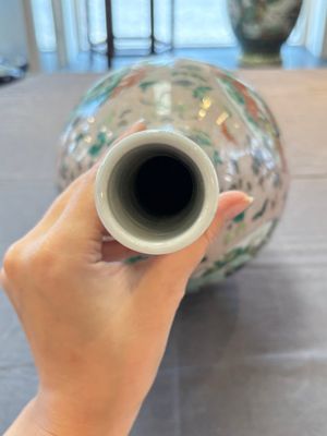 A Chinese famille verte bottle vase, 19th C. — foto 13