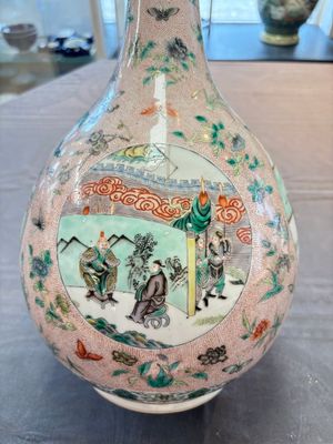 A Chinese famille verte bottle vase, 19th C. — foto 5