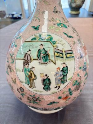 A Chinese famille verte bottle vase, 19th C. — foto 7