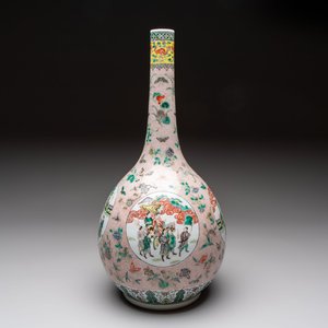 A Chinese famille verte bottle vase, 19th C. — foto 1