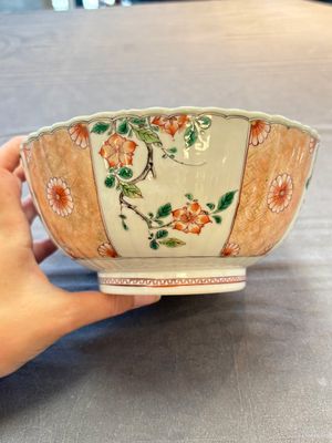 A Chinese famille verte bowl and saucer with floral design, Kangxi — 照片 7