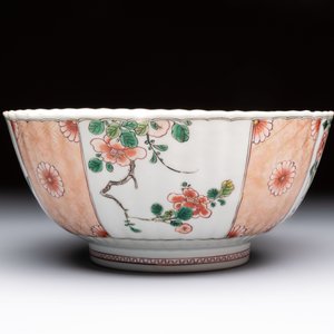 A Chinese famille verte bowl and saucer with floral design, Kangxi — 照片 6
